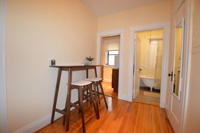 15 Park Dr, Back Bay