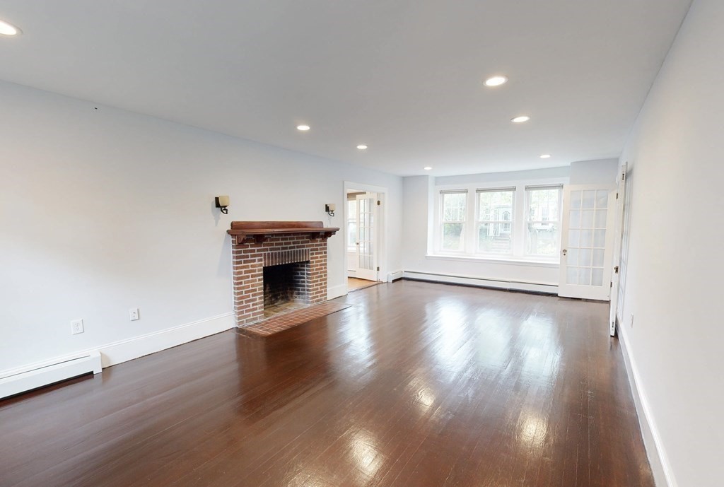 25 Adams St, Coolidge Corner