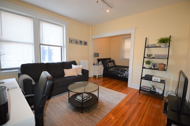 15 Park Dr, Back Bay