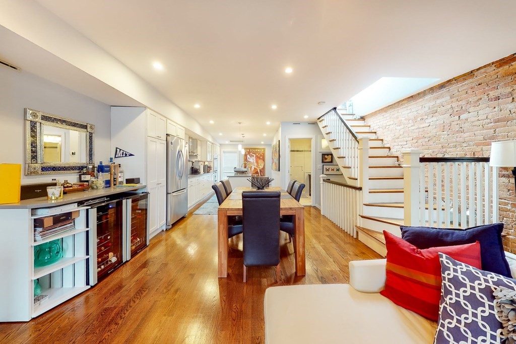 99 Appleton, South End