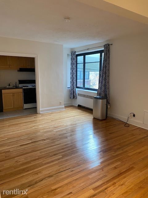 65 Strathmore Rd, Brighton