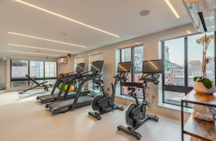 28 Exeter St, Back Bay