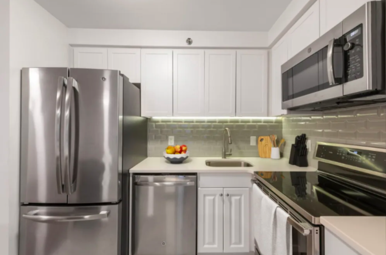 28 Exeter St, Back Bay