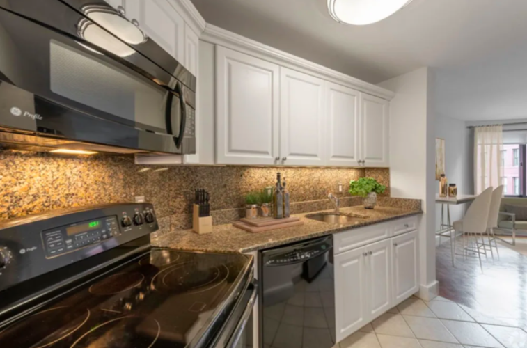 28 Exeter St, Back Bay