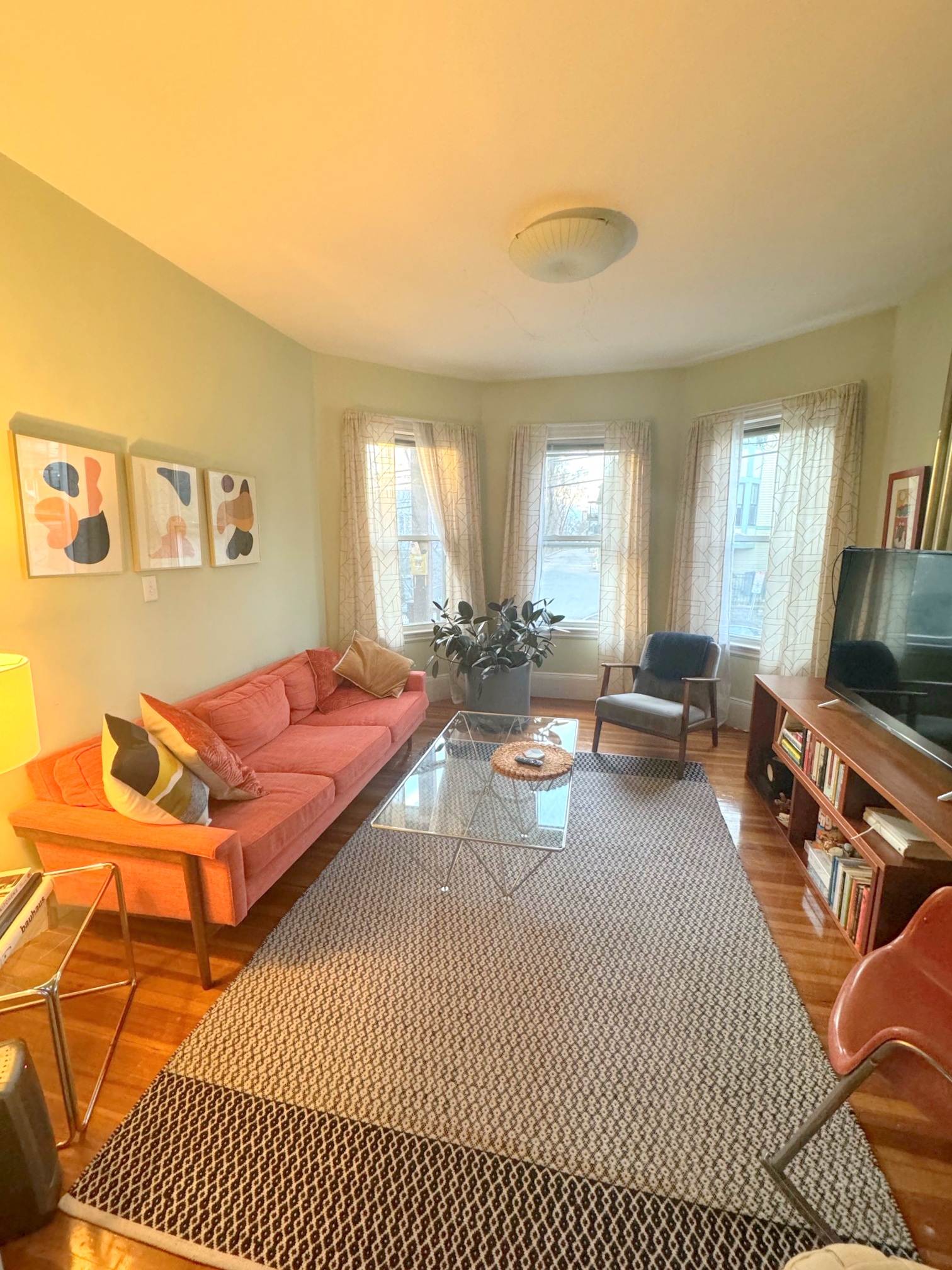 34 Clarendon Ave, Teele Square