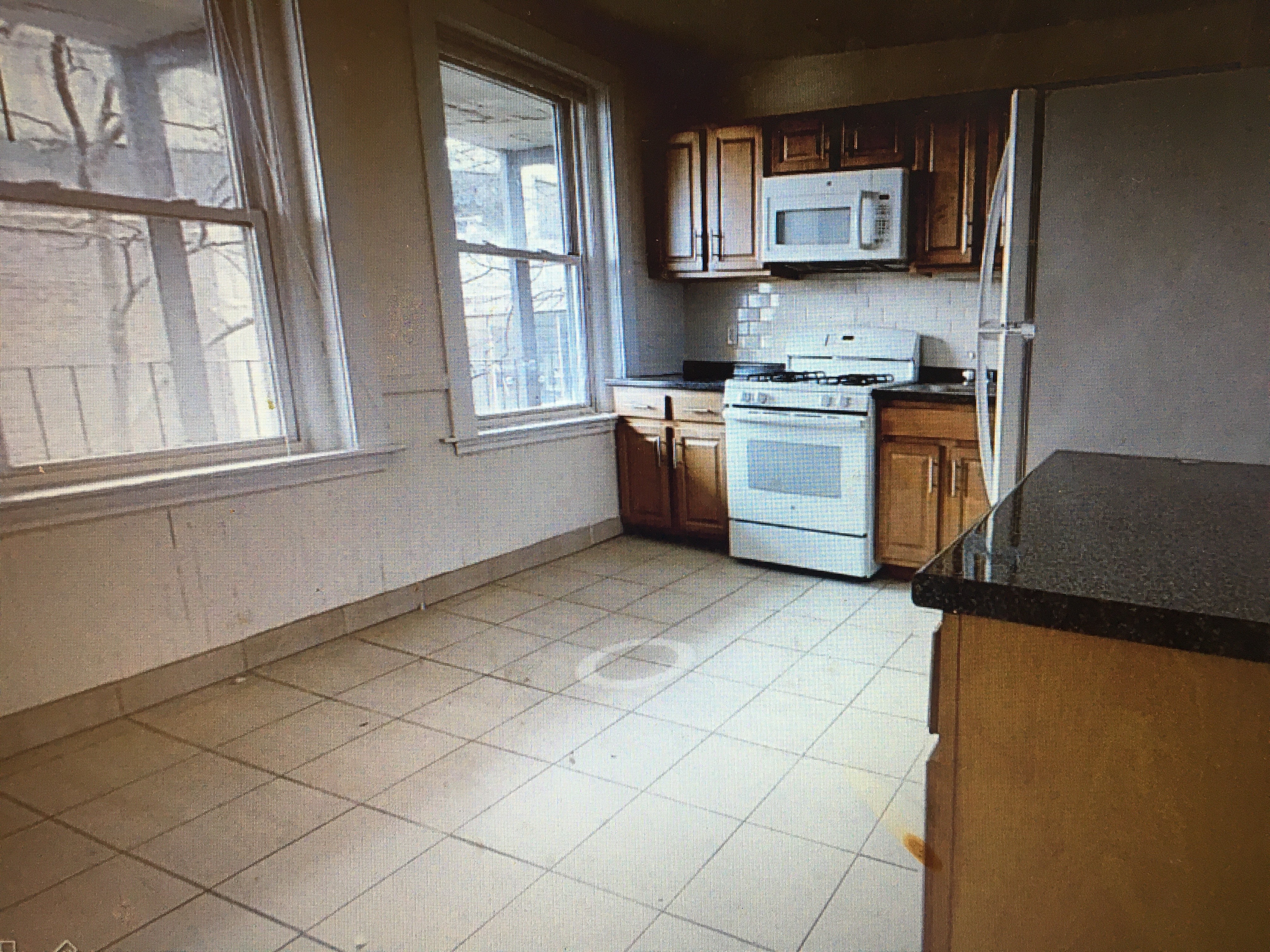 5 Barrows St, Allston