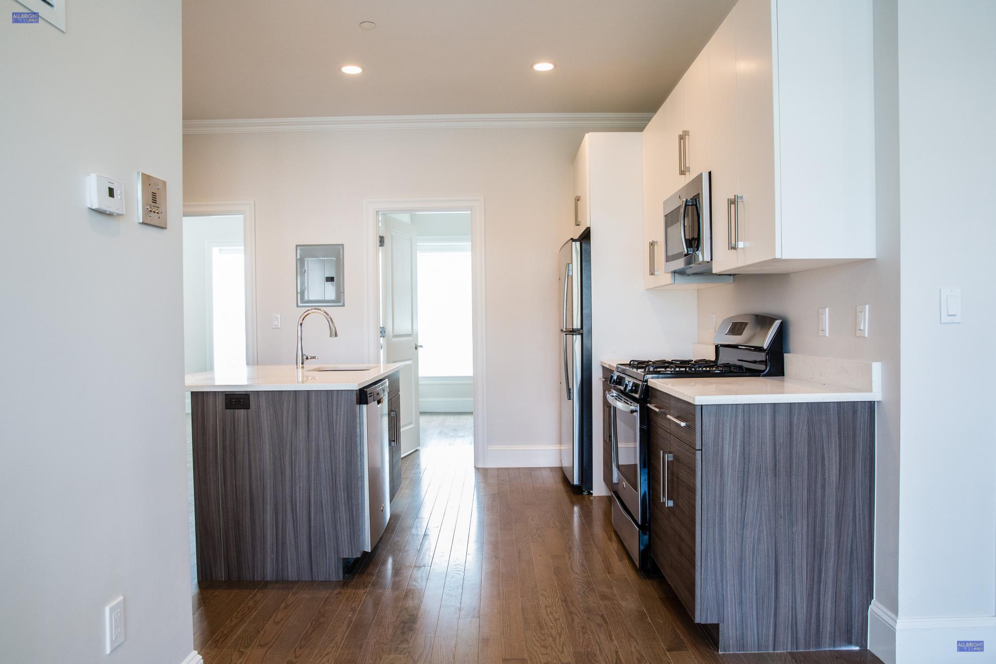 16 Harvard Ter, Allston