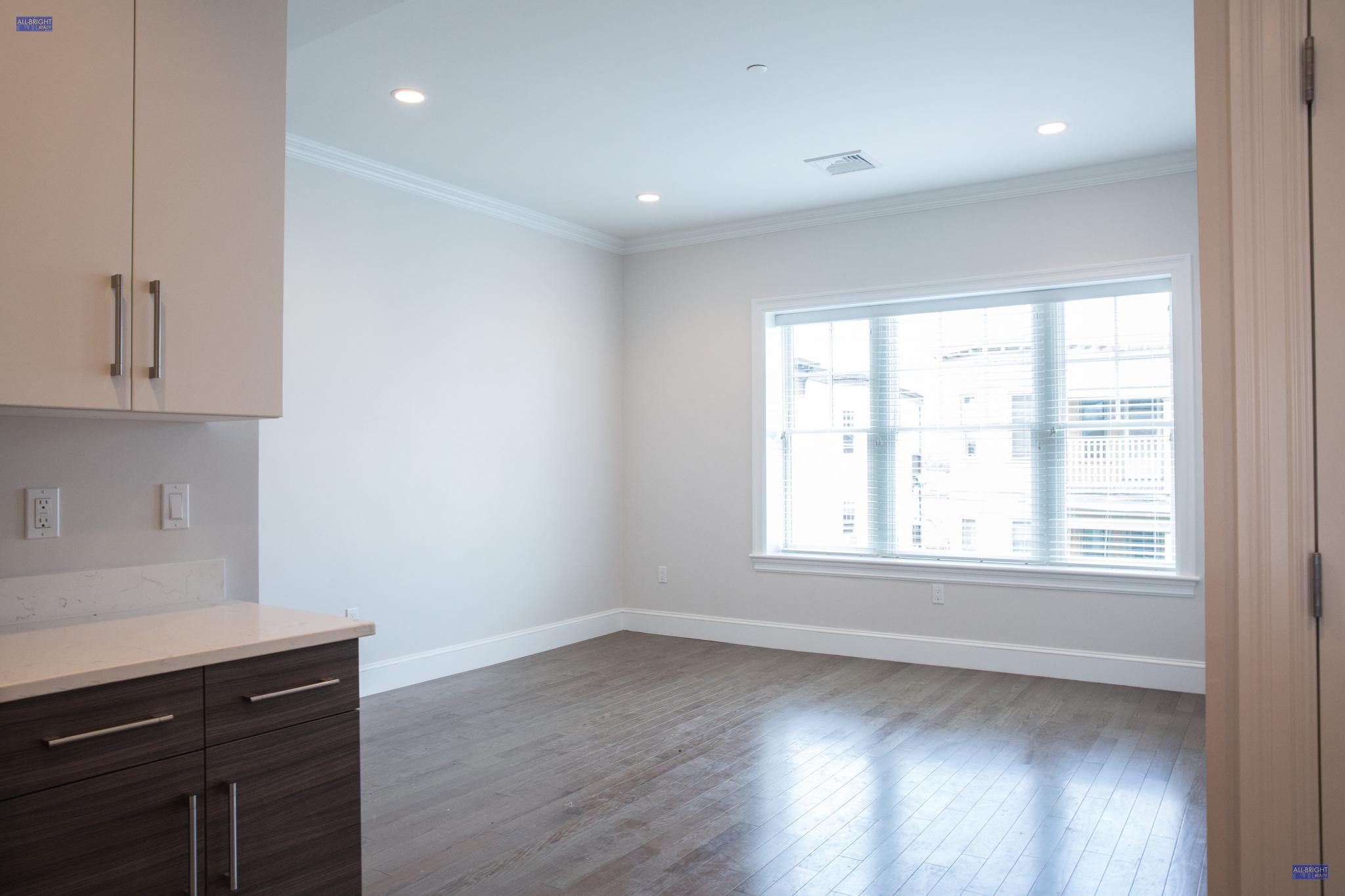 8 Harvard Ter, Allston