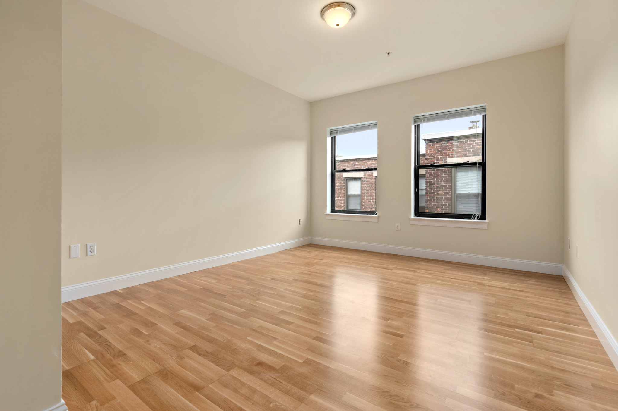 16 Peterborough, Fenway