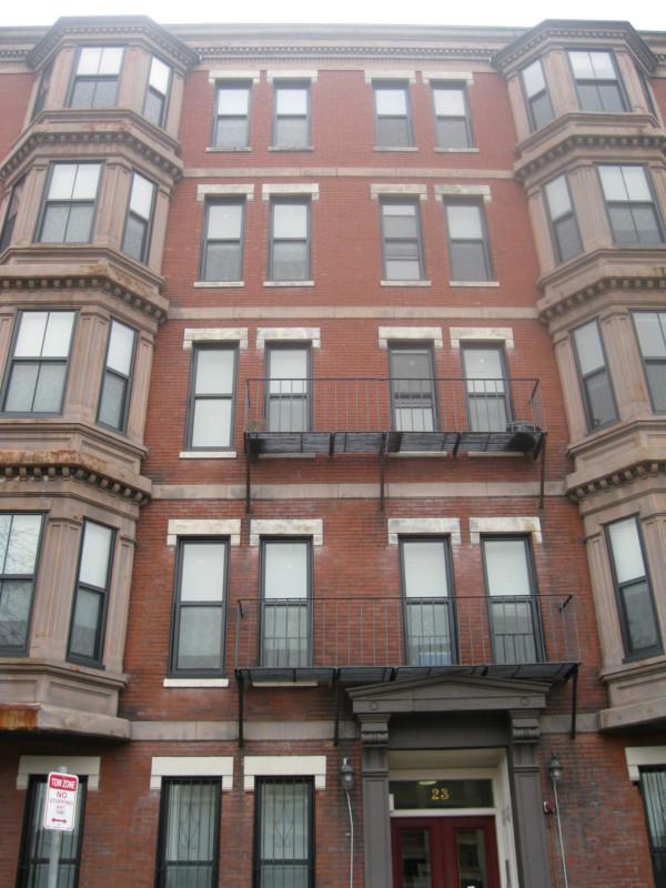 24 Cortes St, Back Bay