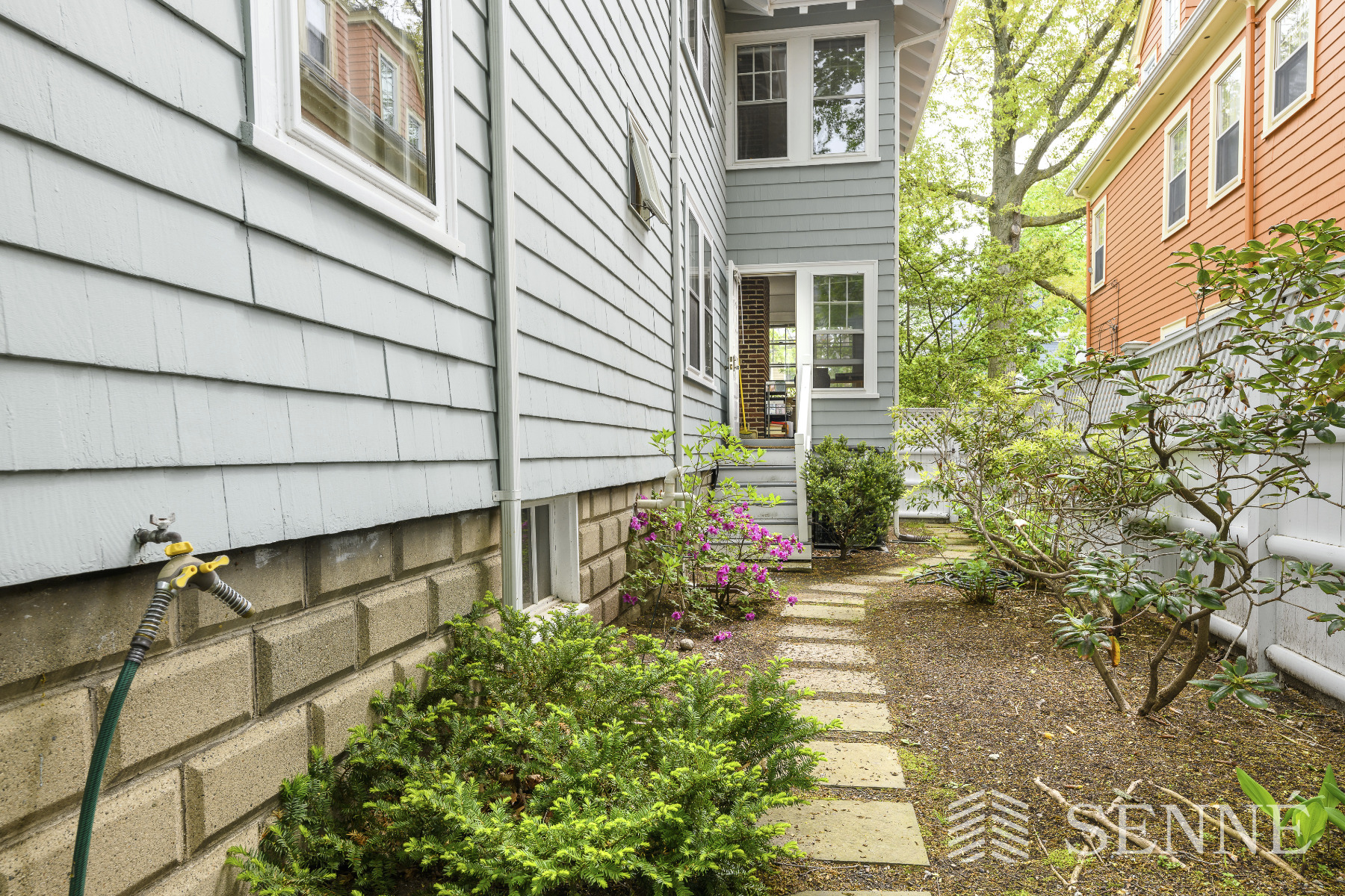 17 Channing St, Cambridgeport