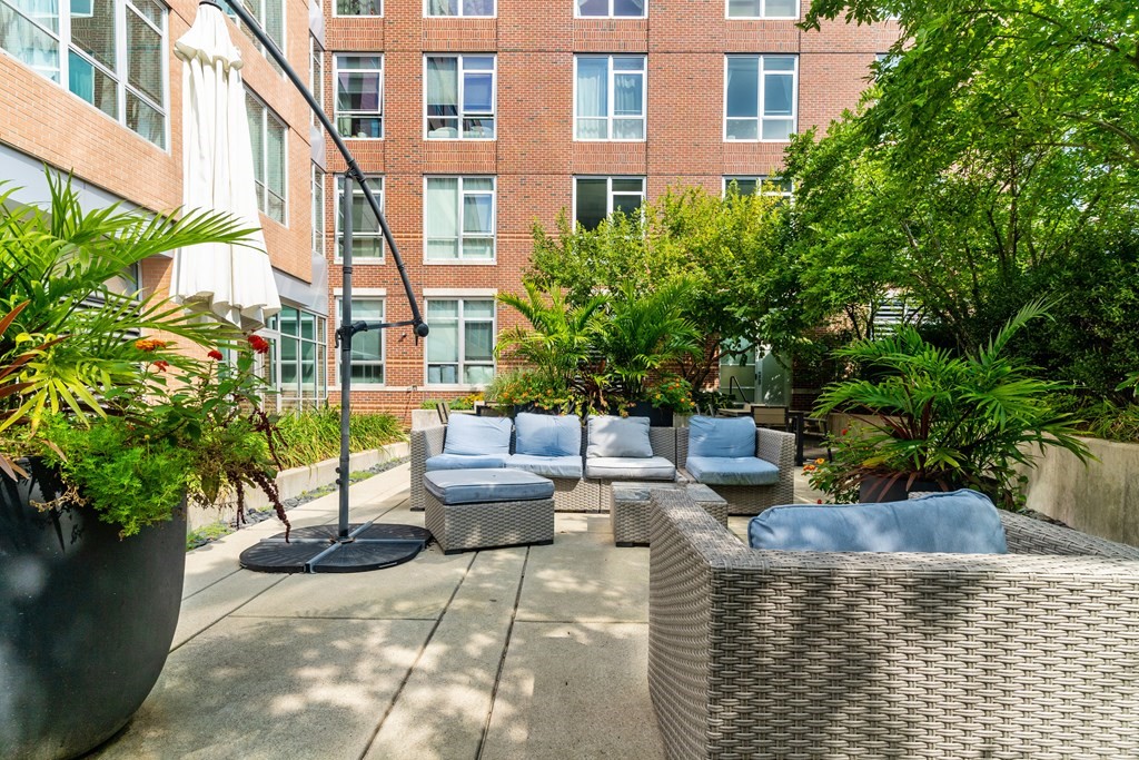 700 Harrison Ave, South End