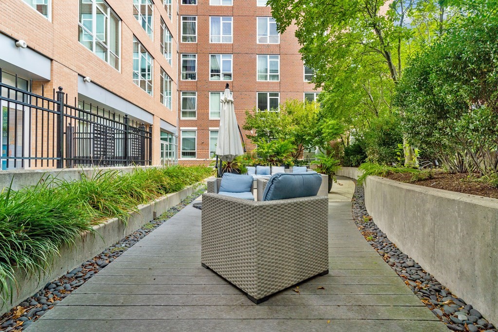 700 Harrison Ave, South End