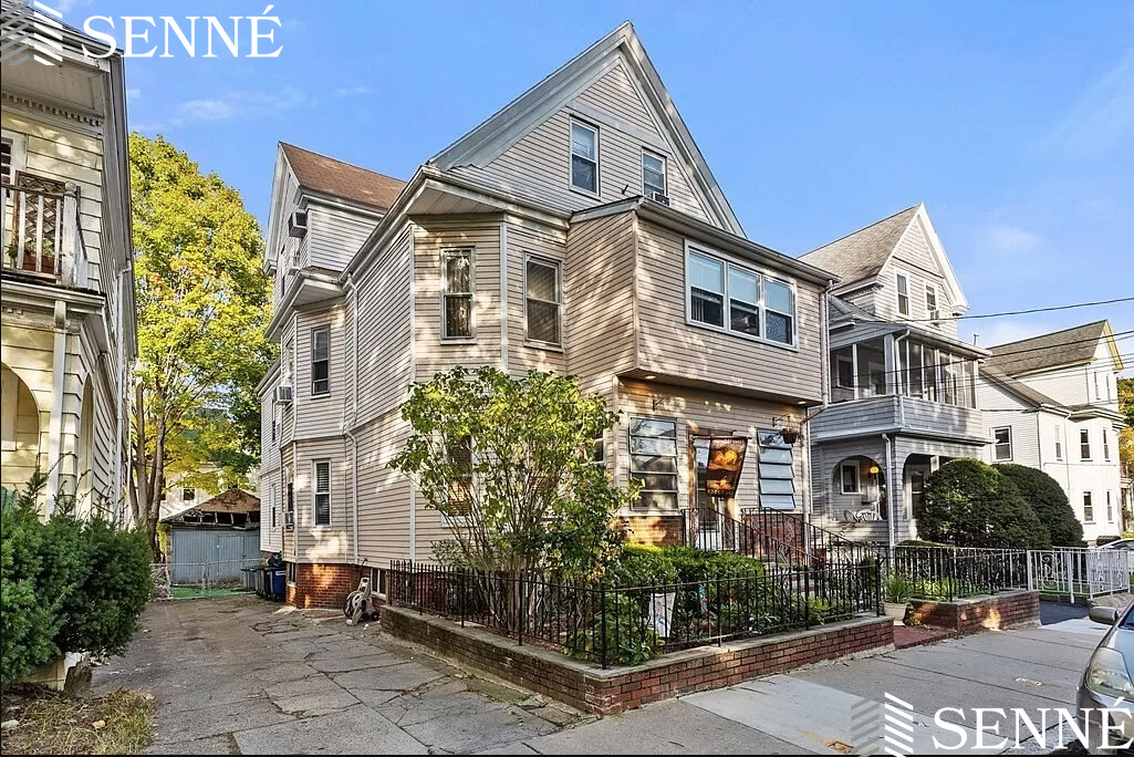 11 Foskett St, Davis Square