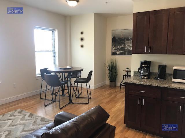 16 Peterborough, Fenway