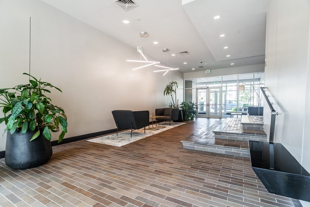 700 Harrison Ave, South End