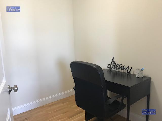 16 Peterborough, Fenway