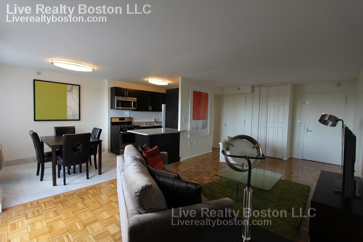 185 Freeman St, Coolidge Corner