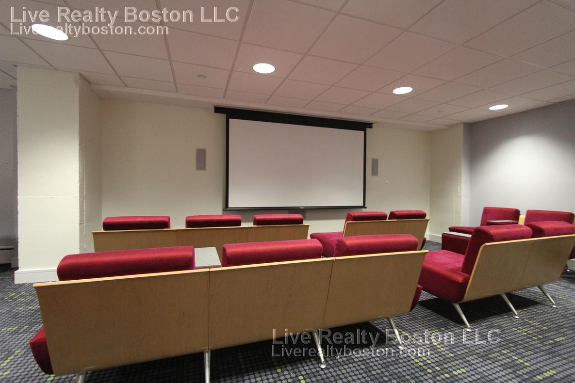 185 Freeman St, Coolidge Corner