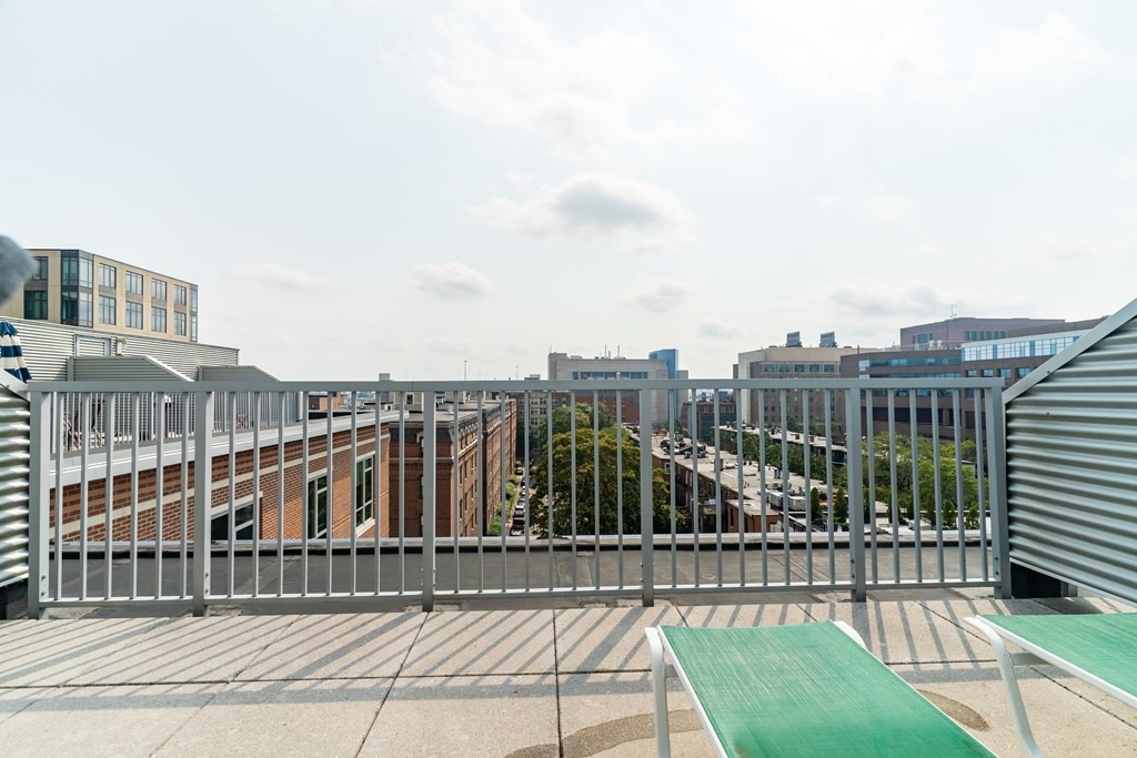 700 Harrison Ave, South End