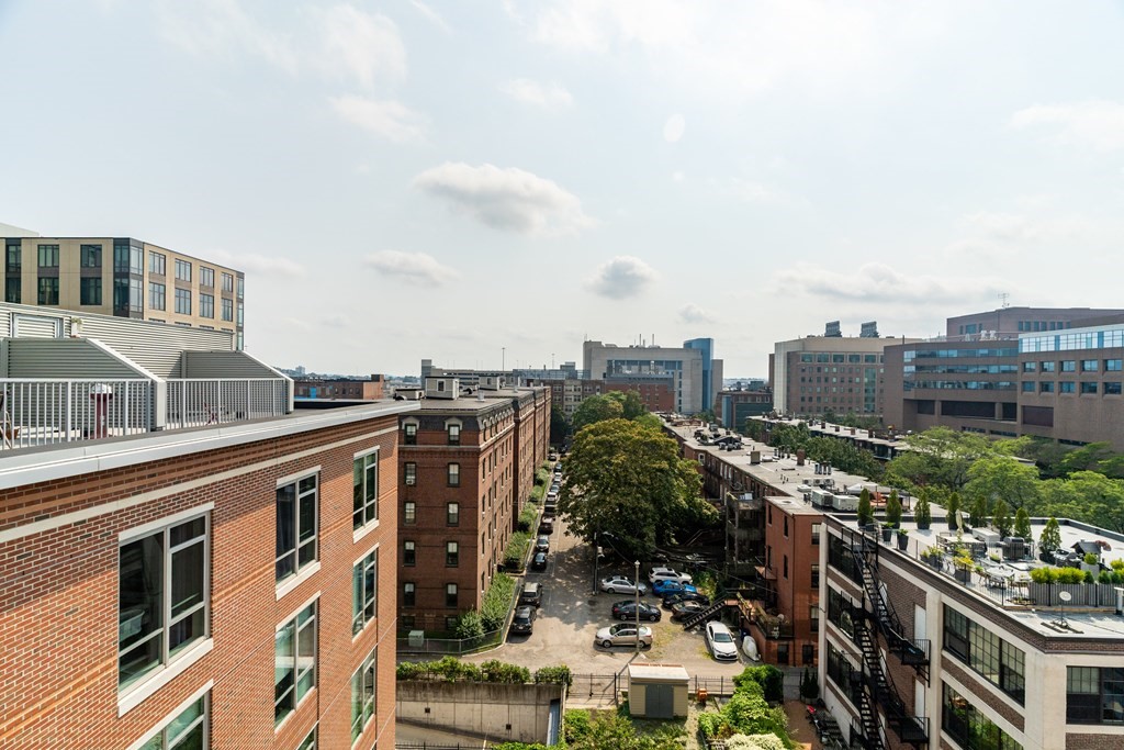 700 Harrison Ave, South End