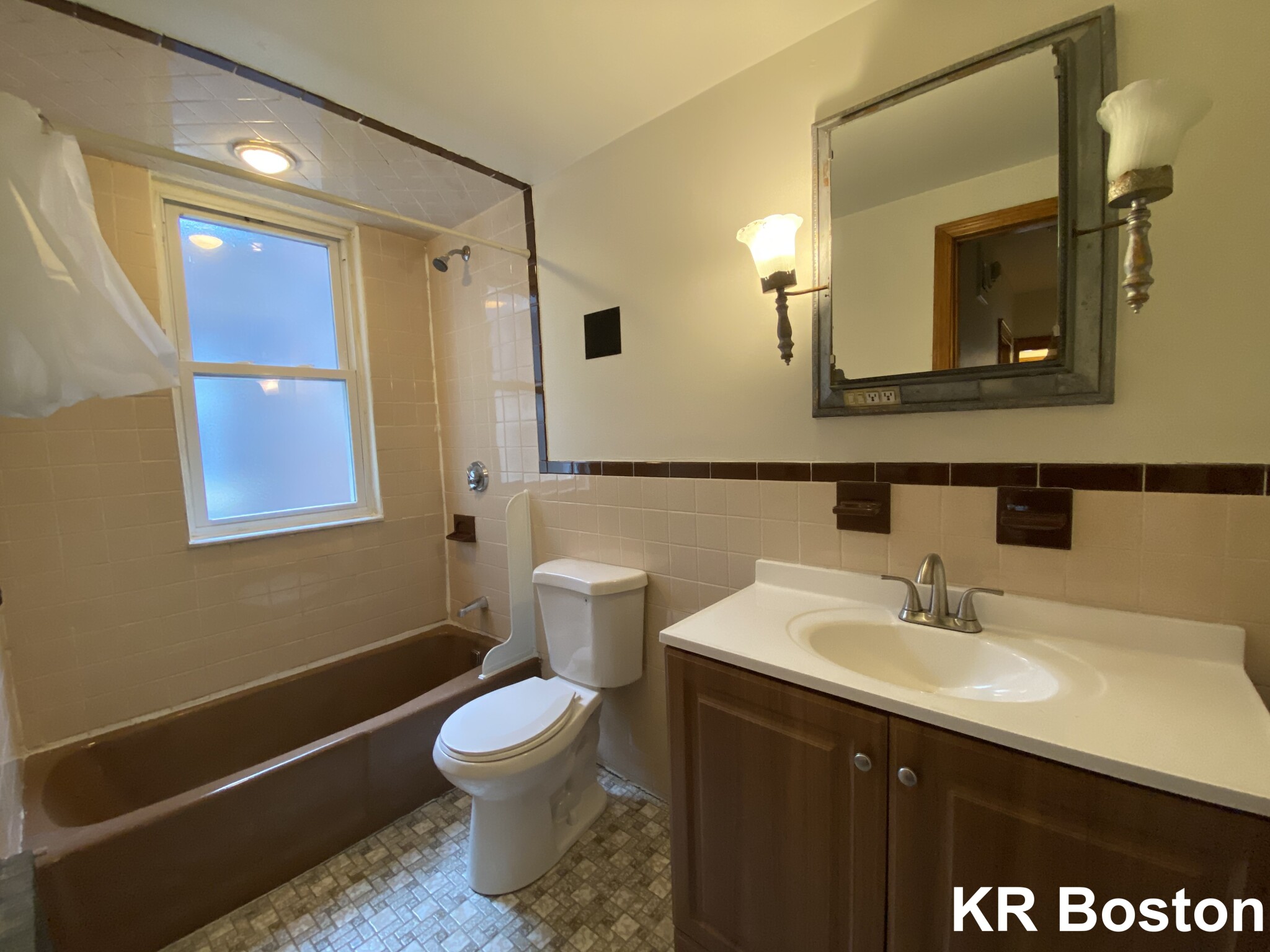 128 Glenville Ave, Allston