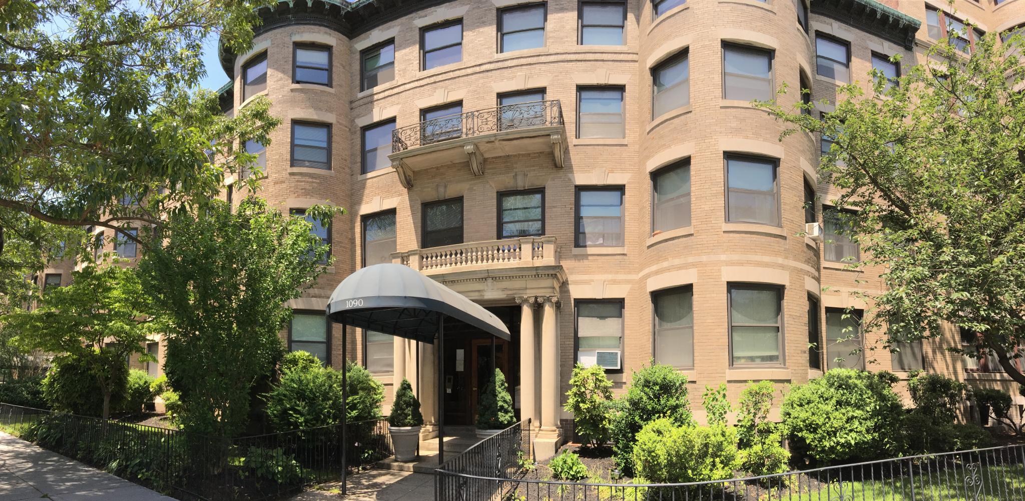 1090 Beacon St, Longwood