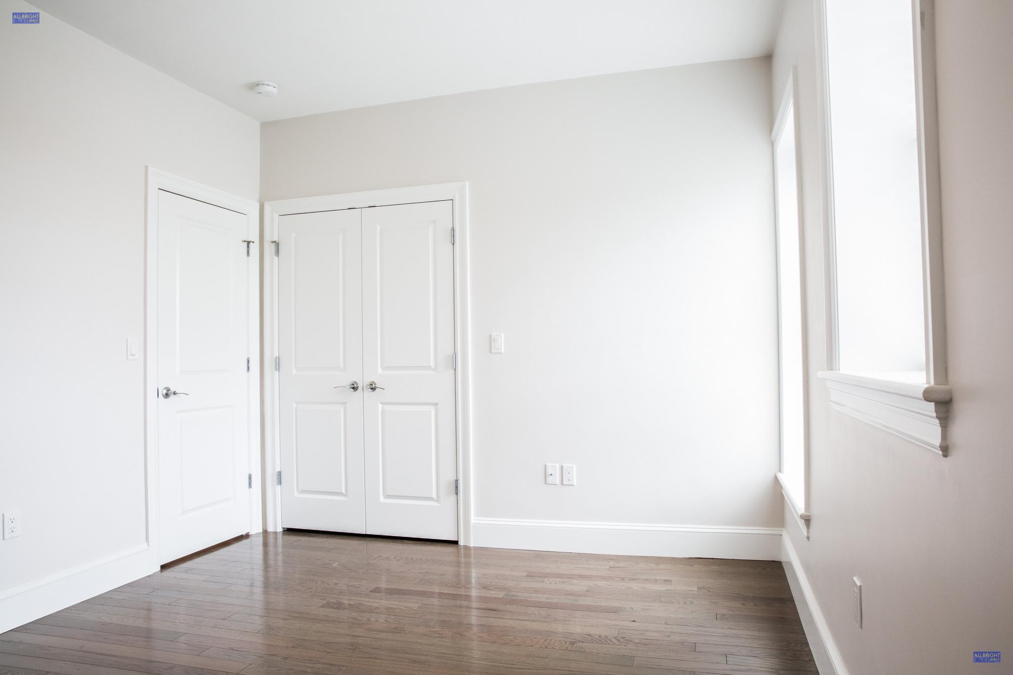 8 Harvard Ter, Allston