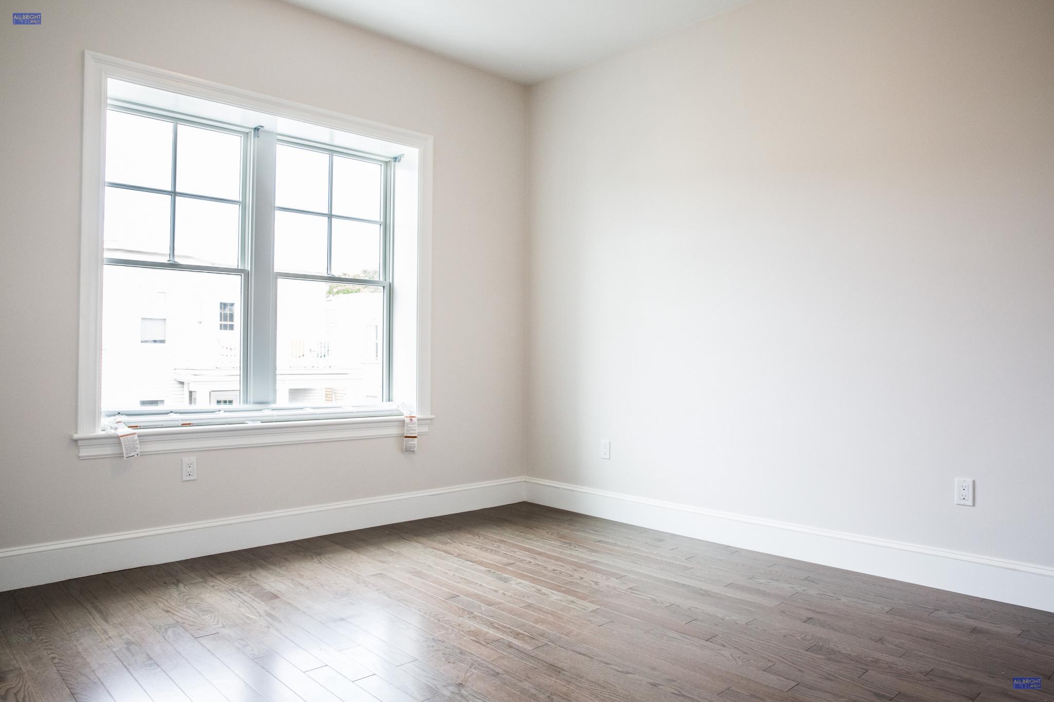 8 Harvard Ter, Allston