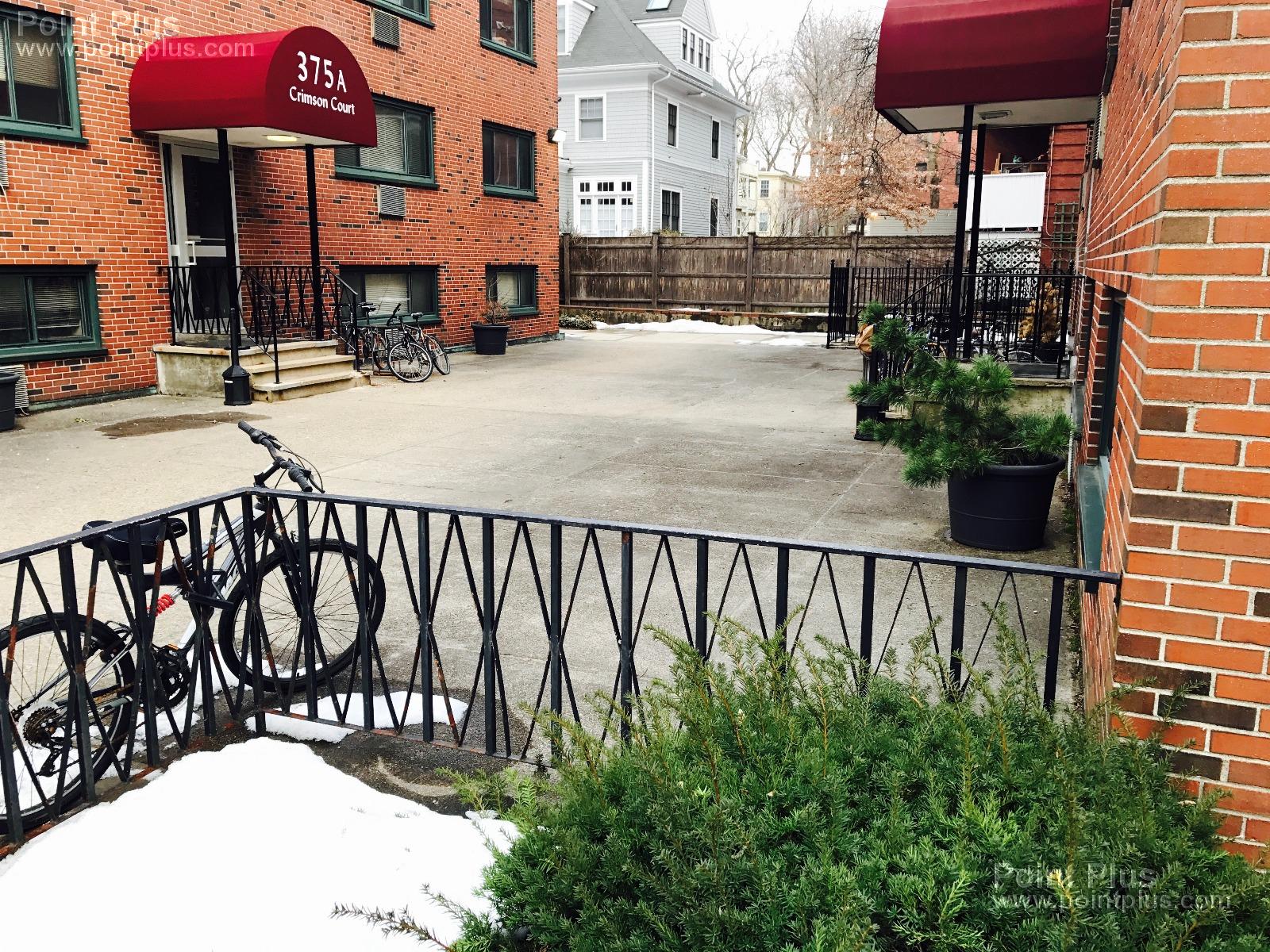 375 Harvard St, Harvard Square