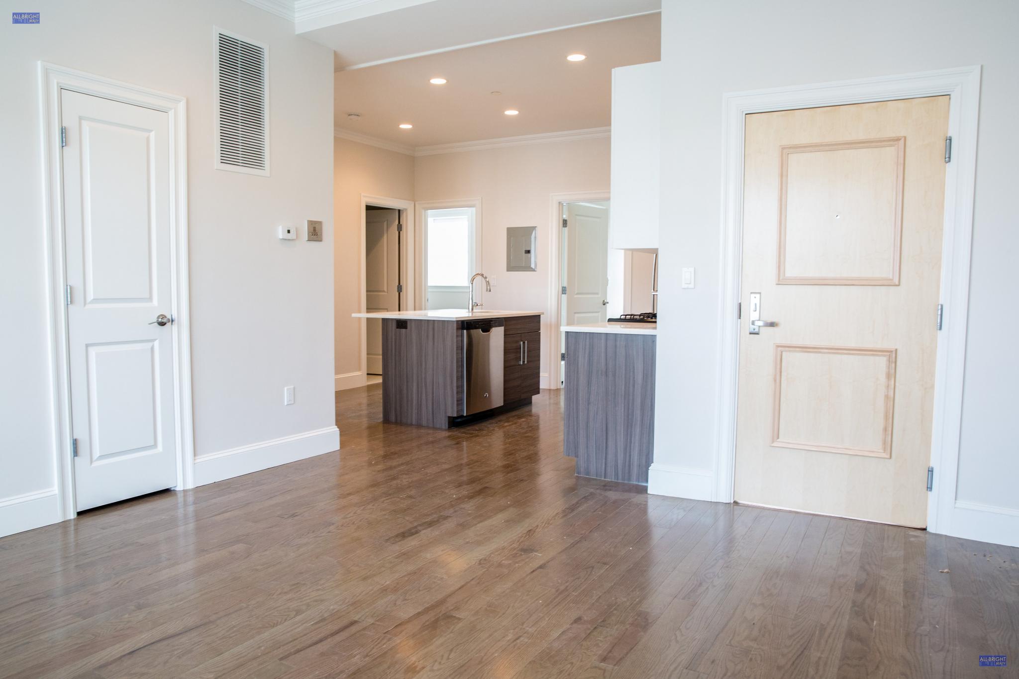 16 Harvard Ter, Allston