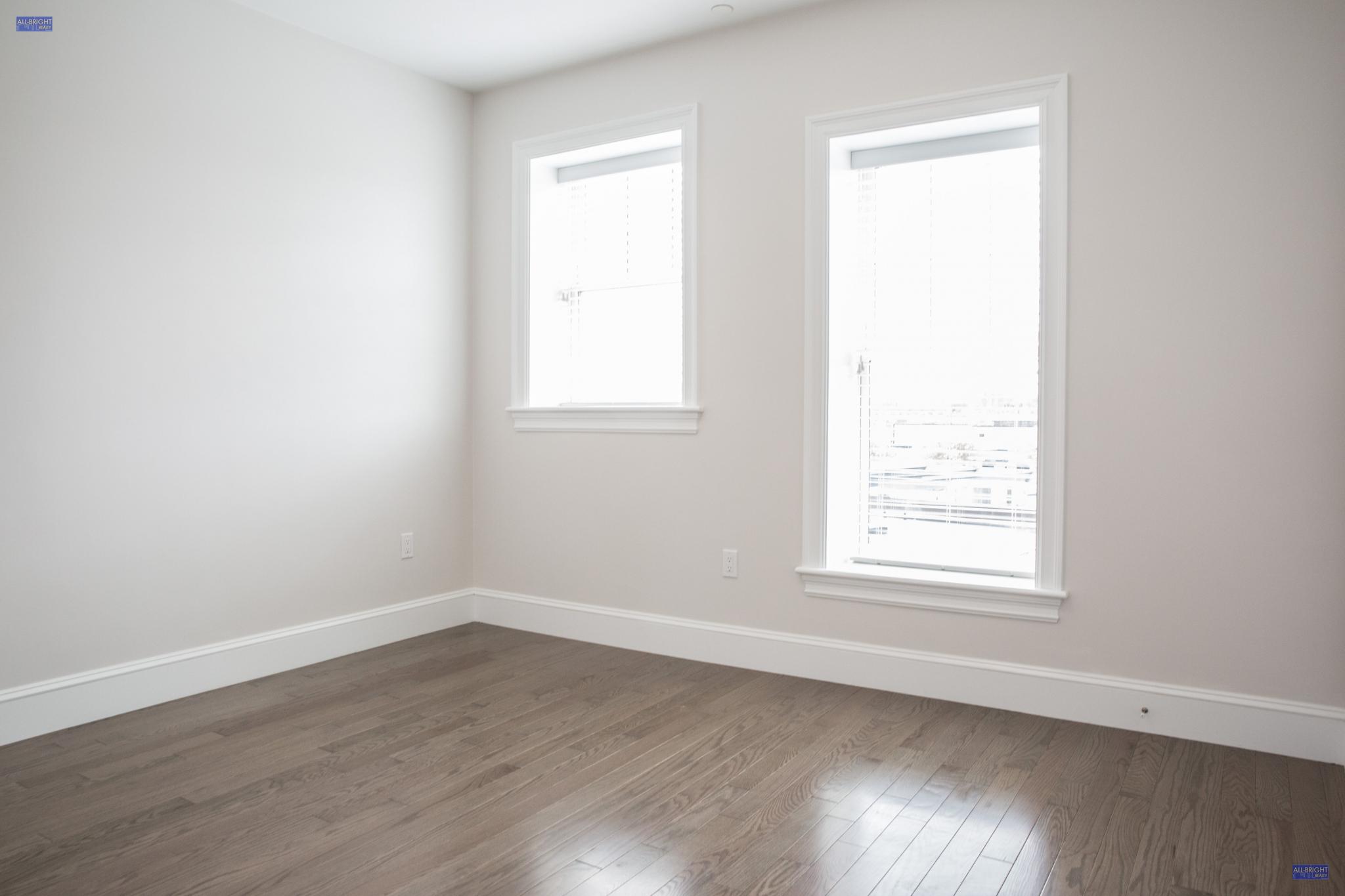 16 Harvard Ter, Allston