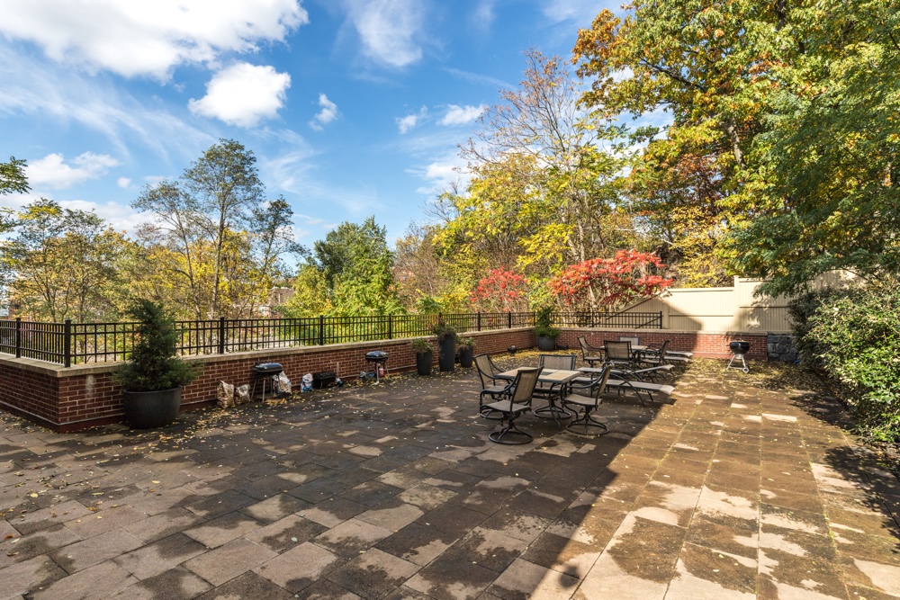 150 Chestnut Hill Ave, Brighton