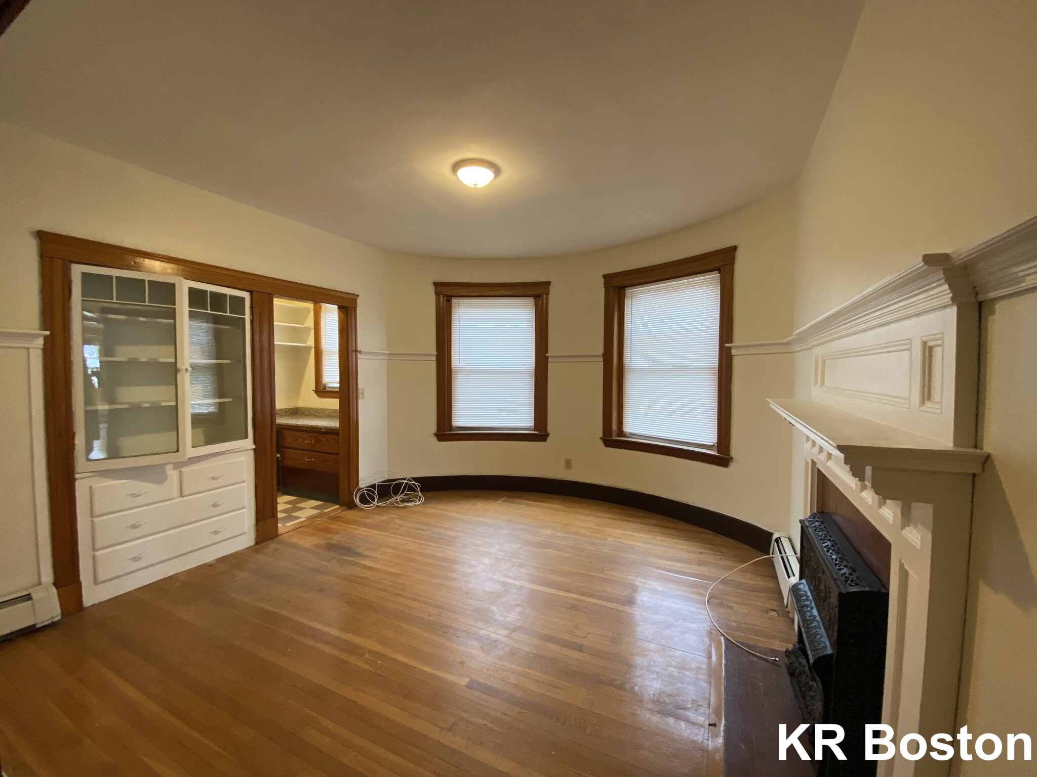 129 Glenville Ave, Allston