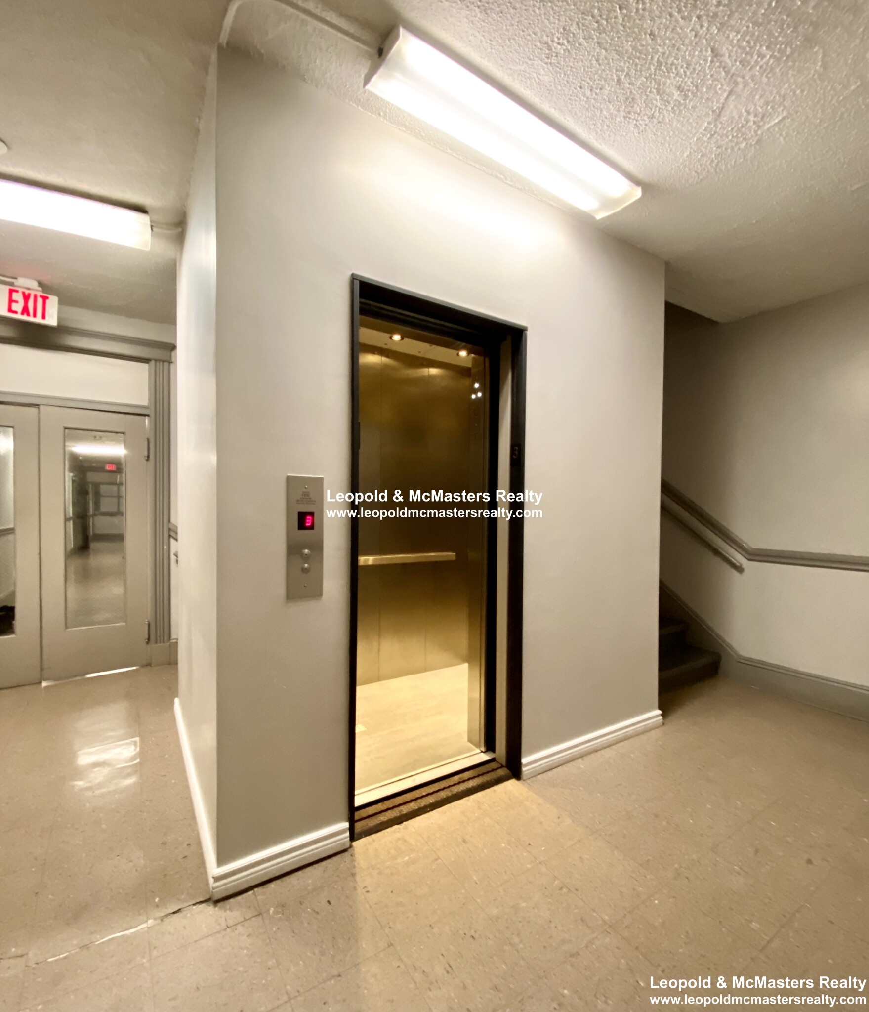 11 Royce Rd, Allston