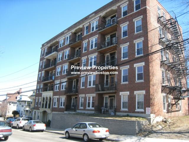 28 Quint Ave, Allston