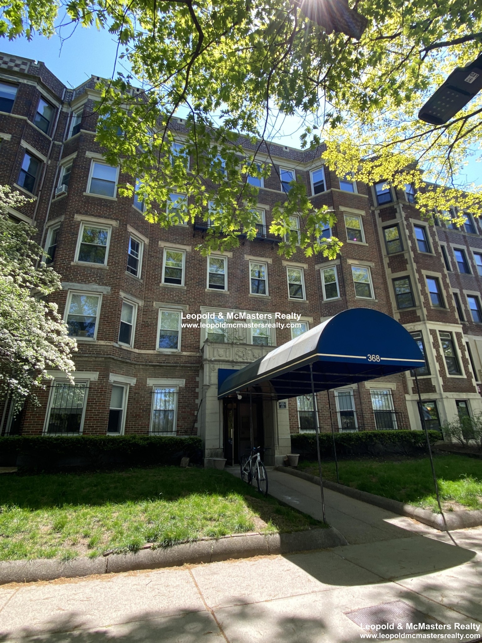 368 Riverway, Fenway