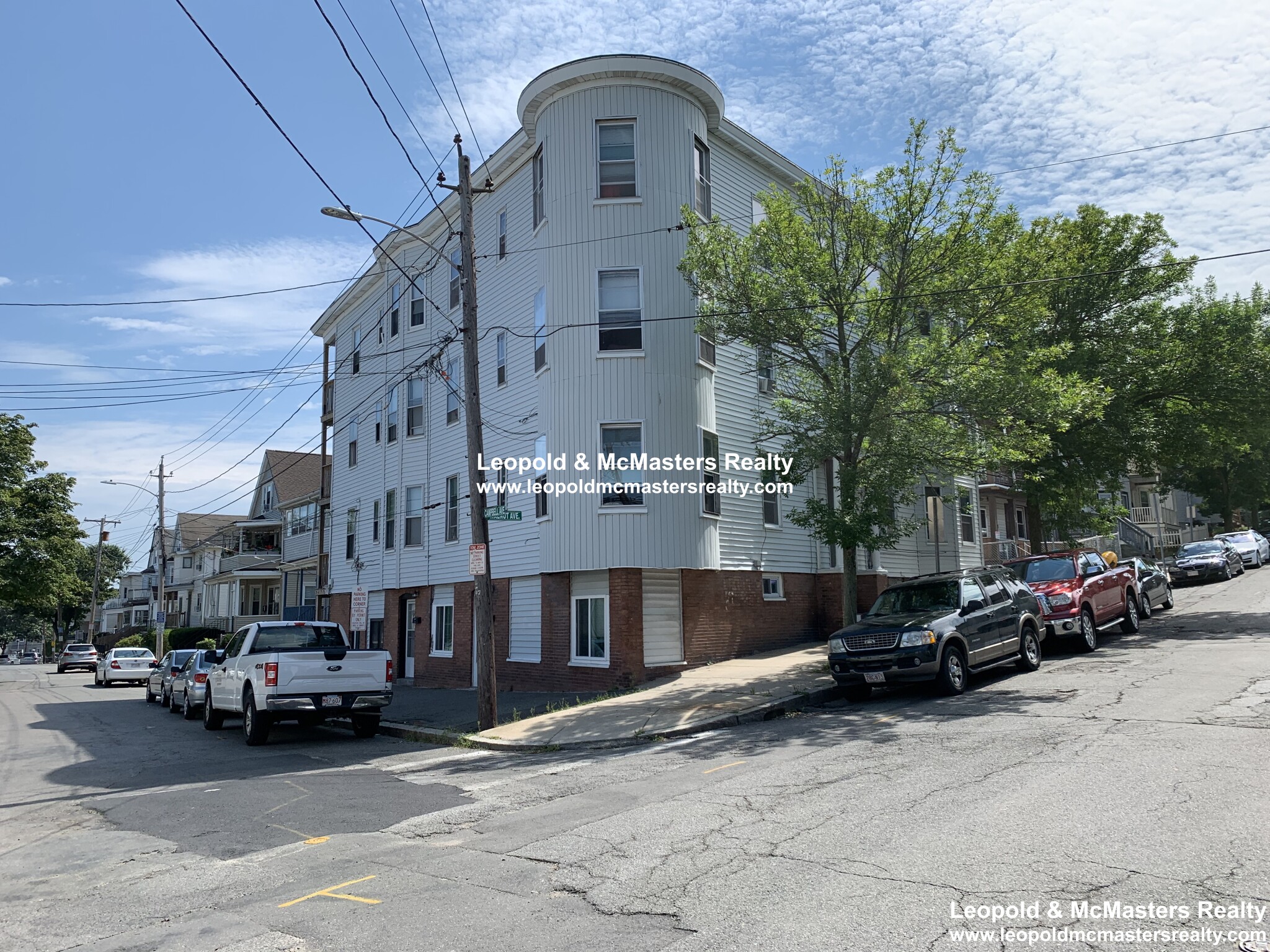 12 14 Walnut Pl, Revere