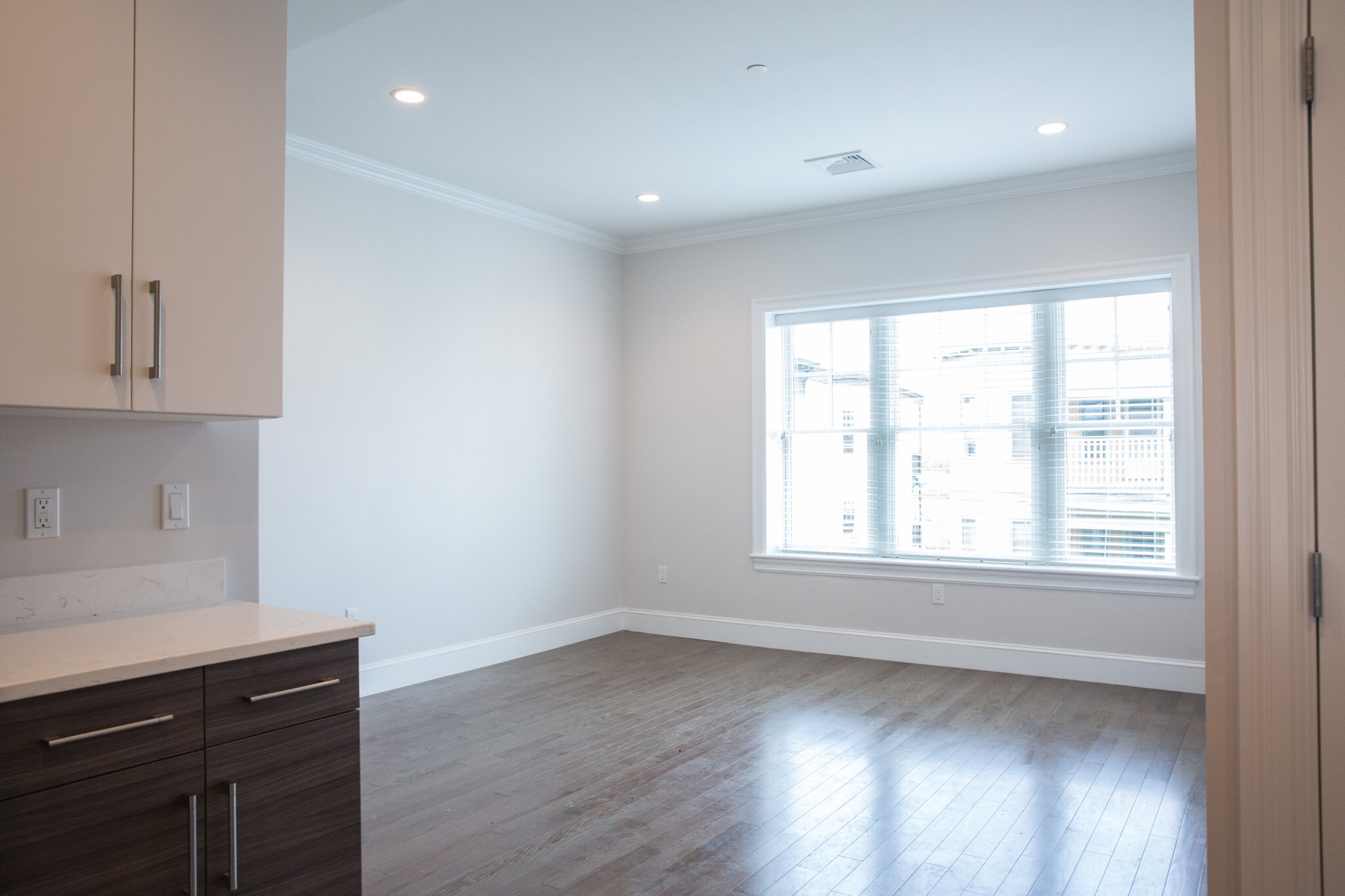 12 Harvard Ter, Allston