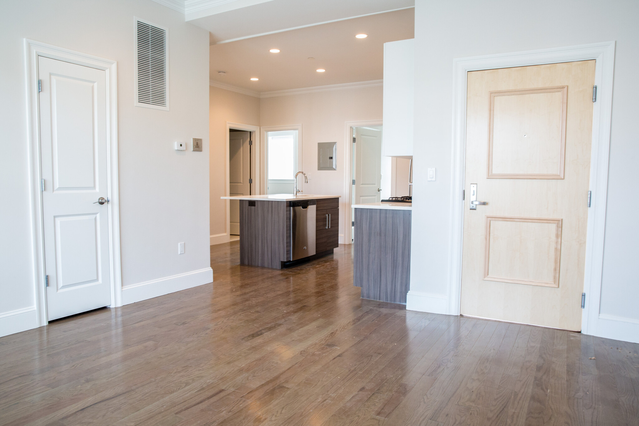 12 Harvard Ter, Allston