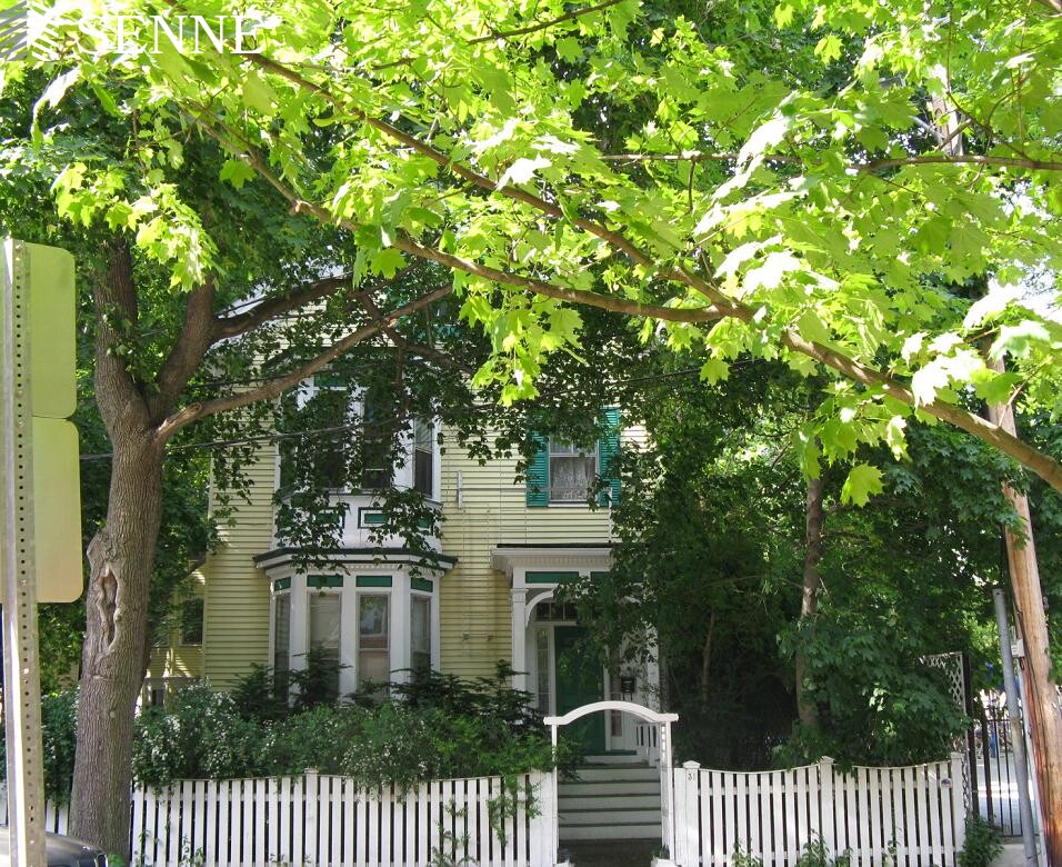 31 Sacramento St, Harvard Square