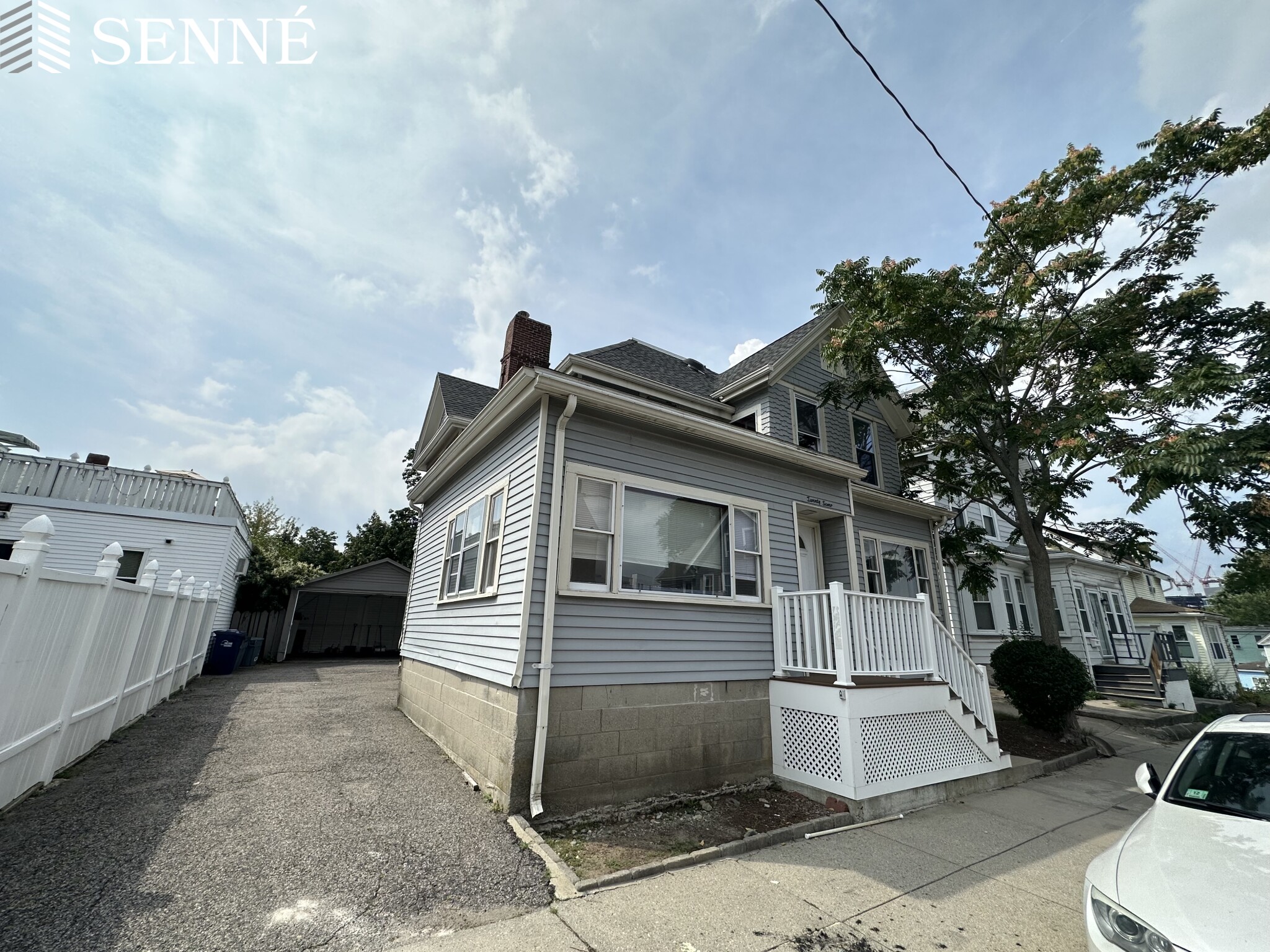 27 Gordon St, Allston