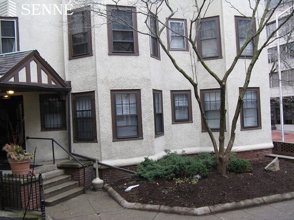 13 Story St, Harvard Square