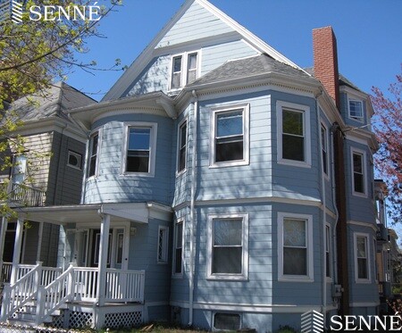 1573 Cambridge St, Mid-Cambridge