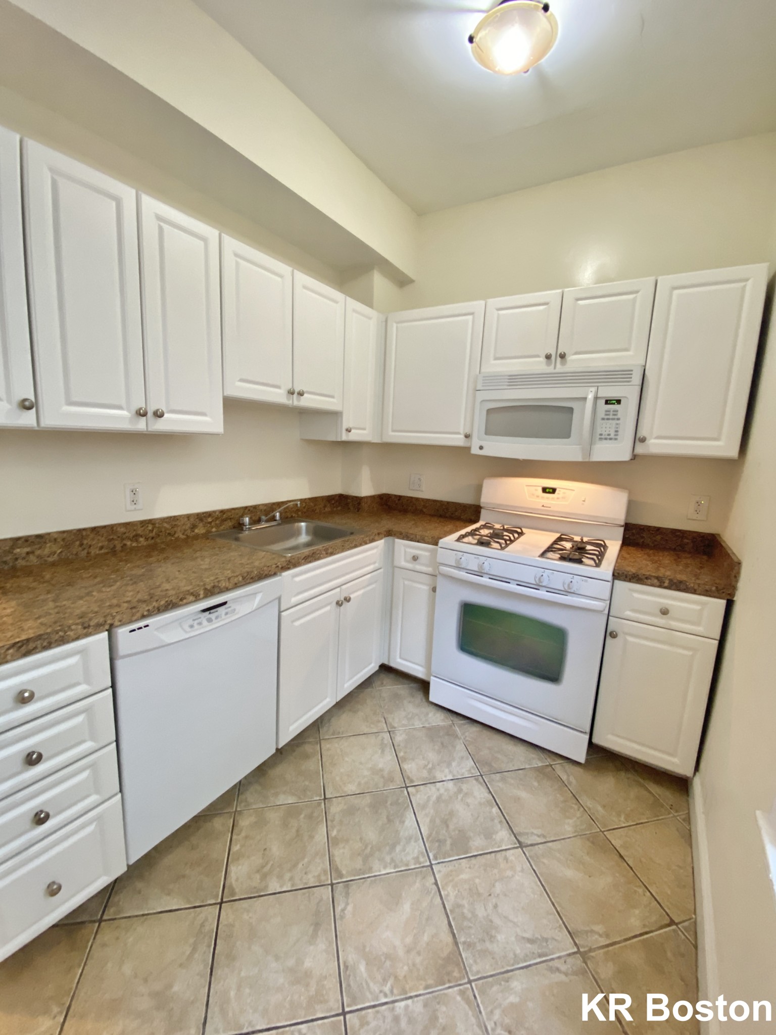 43 Ashford St, Allston