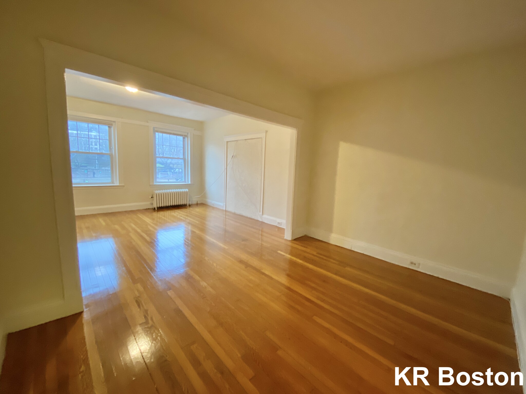 725 Washington St, Chestnut Hill