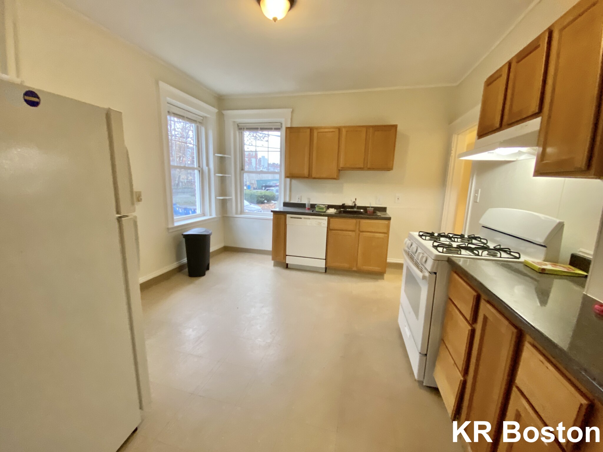 725 Washington St, Chestnut Hill