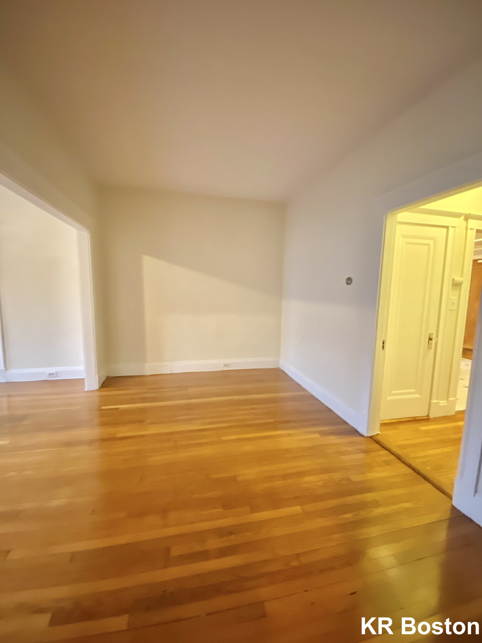 724 Washington St, Chestnut Hill