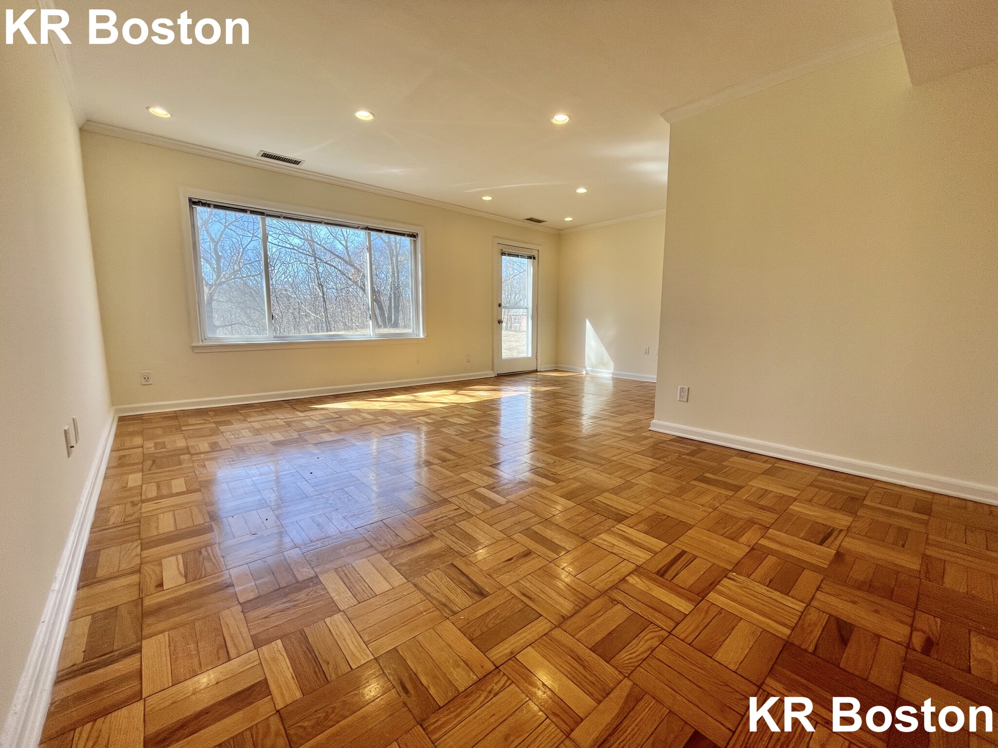 128 Sherman Rd, Chestnut Hill