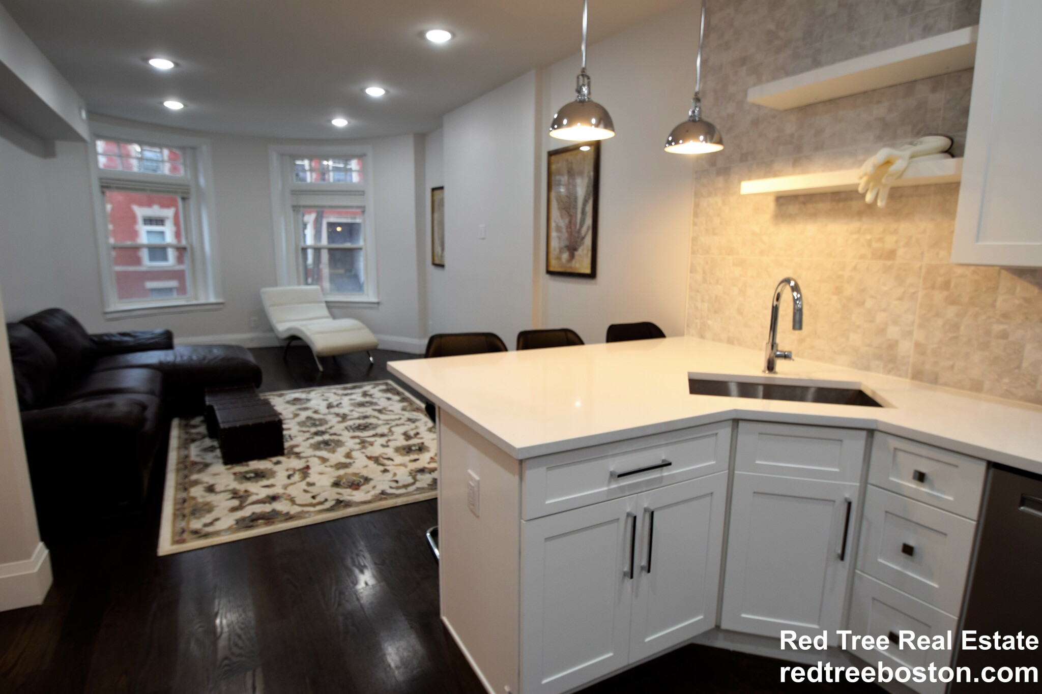 7 Strathmore Rd, Washington Square